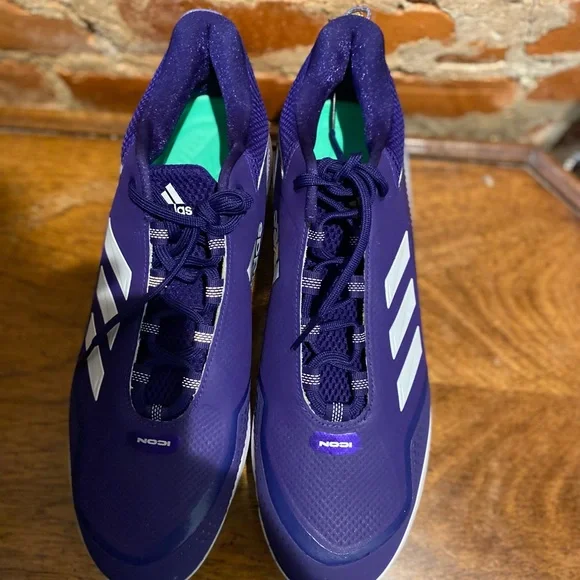 ADIDASWHITE Metal Purple Mid Baseball Cleats TRAINING SHOES Mens SZ 13.5. NWOB